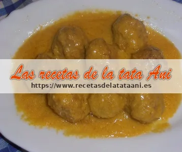Albóndigas con salsa de almendras